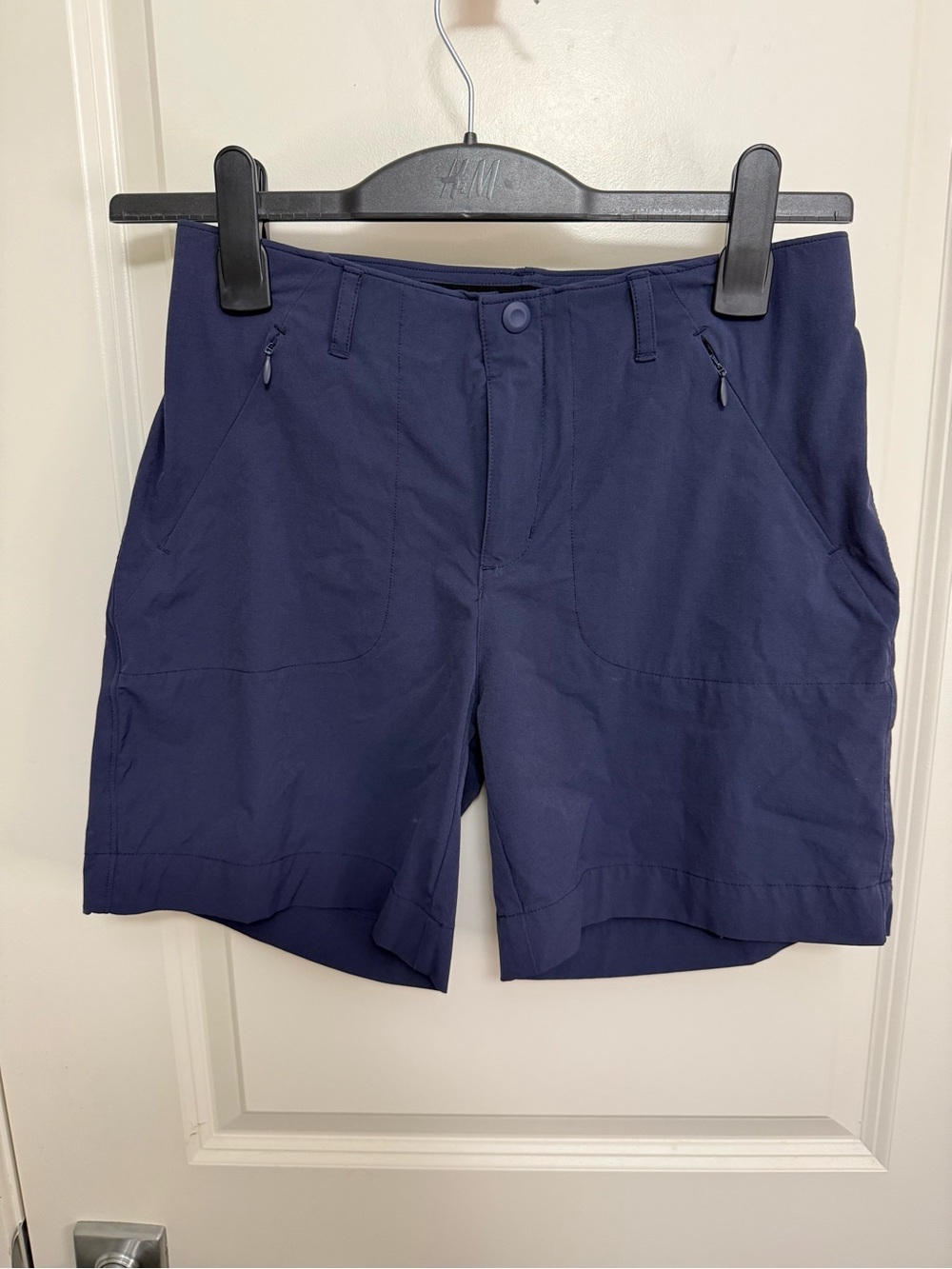 Fig Women's Blue Outdoor/Hiking WUU 2.0 Shorts in size 4